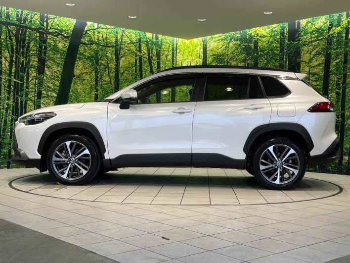 2022 Toyota Corolla Cross 6AA-ZVG11 (UW-6a3605ab1070a)[16]