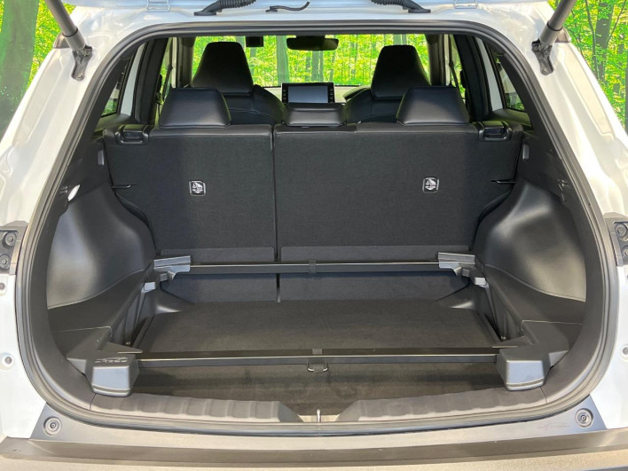 2022 Toyota Corolla Cross 6AA-ZVG11 (UW-6a3605ab1070a)[29]