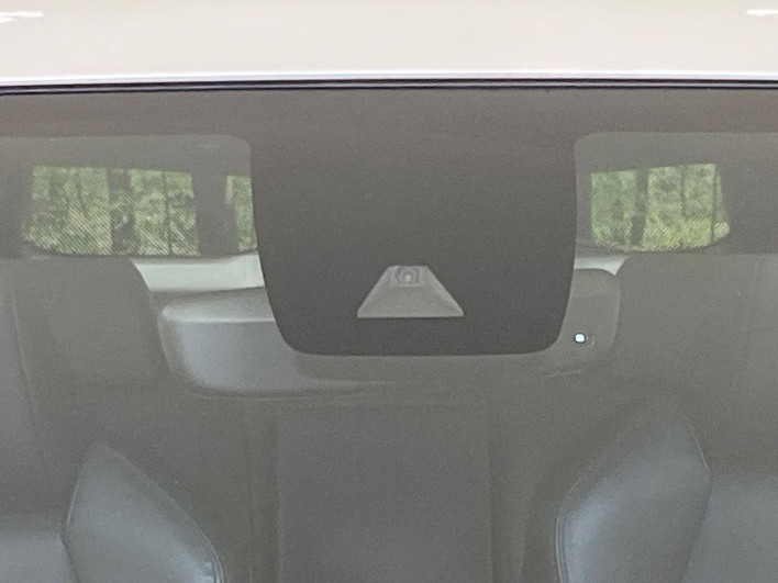 2022 Toyota Corolla Cross 6AA-ZVG11 (UW-6a3605ab1070a)[12]