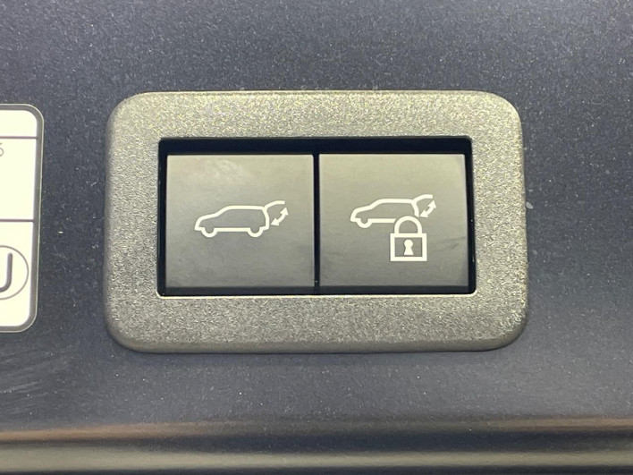 2025 Toyota Corolla Cross 6AA-ZVG13 (UW-6a3605aff0f3d)[18]