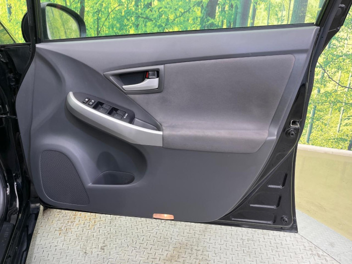 2011 Toyota Prius DAA-ZVW30 (UW-6a3605b3067eb)[22]