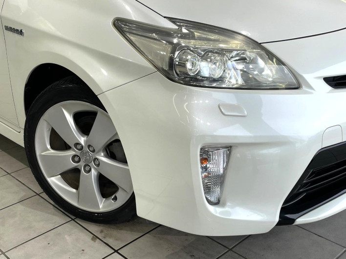 2013 Toyota Prius DAA-ZVW30 (UW-6a3605b3894cc)[21]
