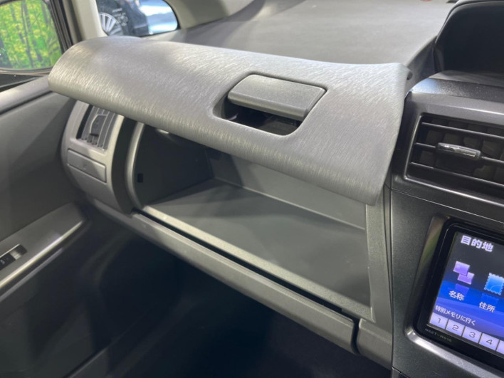 2011 Toyota Prius α DAA-ZVW41W (UW-6a3605b814b50)[27]