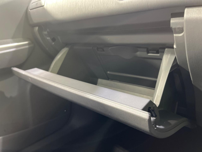 2011 Toyota Prius α DAA-ZVW41W (UW-6a3605b814b50)[28]