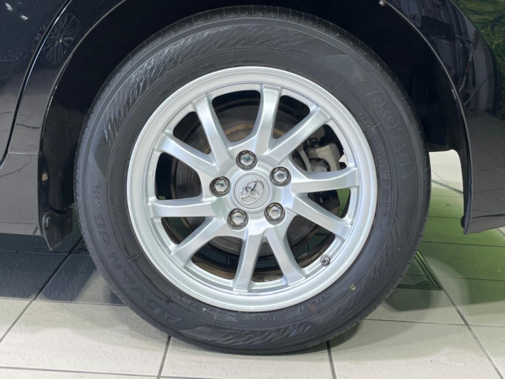 2011 Toyota Prius α DAA-ZVW41W (UW-6a3605b814b50)[11]