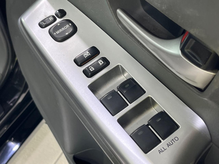 2011 Toyota Prius α DAA-ZVW41W (UW-6a3605b814b50)[13]