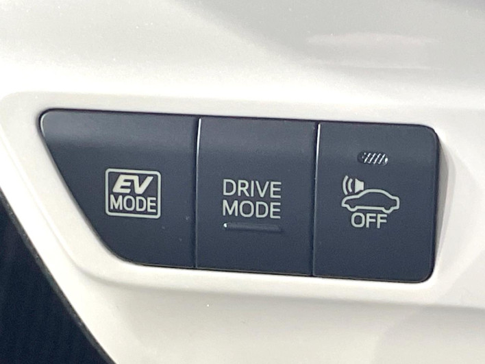 2017 Toyota Prius DAA-ZVW50 (UW-6a3605b9cec6b)[22]