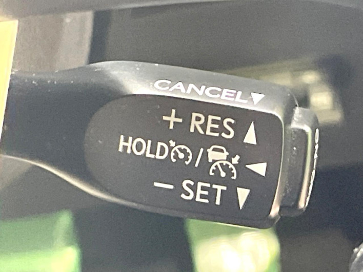 2017 Toyota Prius DAA-ZVW50 (UW-6a3605b9cec6b)[18]