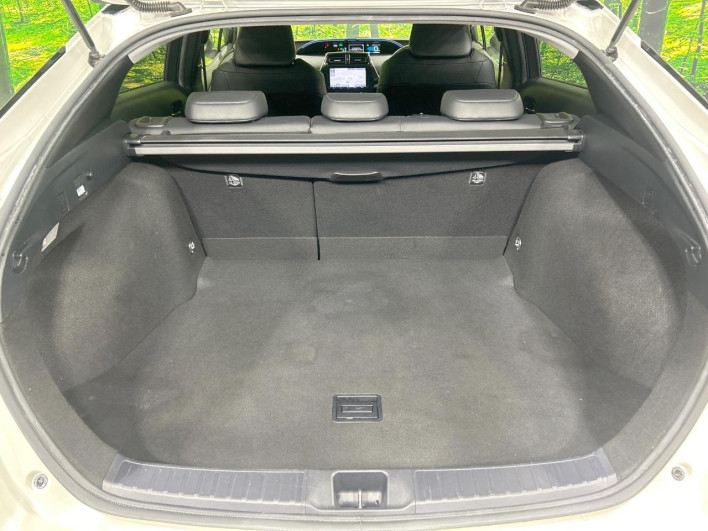 2017 Toyota Prius DAA-ZVW50 (UW-6a3605bb1f760)[25]