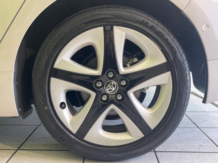 2017 Toyota Prius DAA-ZVW51 (UW-6a3605bc828ed)[4]