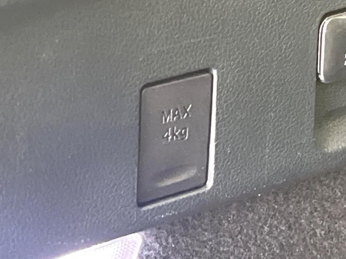 2017 Toyota Prius DAA-ZVW51 (UW-6a3605bc828ed)[22]