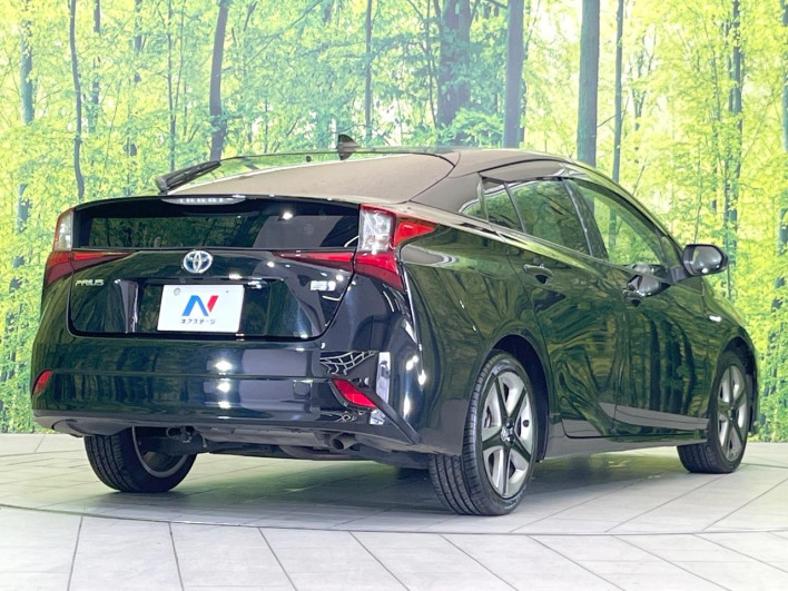 2020 Toyota Prius DAA-ZVW51 (UW-6a3605bdbe0d8)[20]