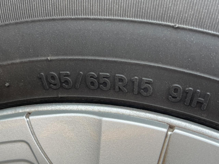 2022 Toyota Prius 6AA-ZVW51 (UW-6a3605bea1217)[25]