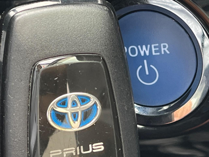 2022 Toyota Prius 6AA-ZVW51 (UW-6a3605bea1217)[17]