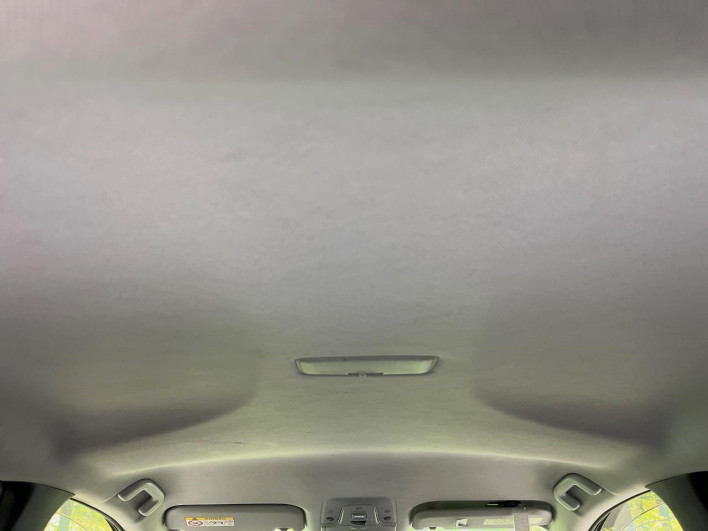 2017 Toyota Prius PHV DLA-ZVW52 (UW-6a3605bff1096)[11]