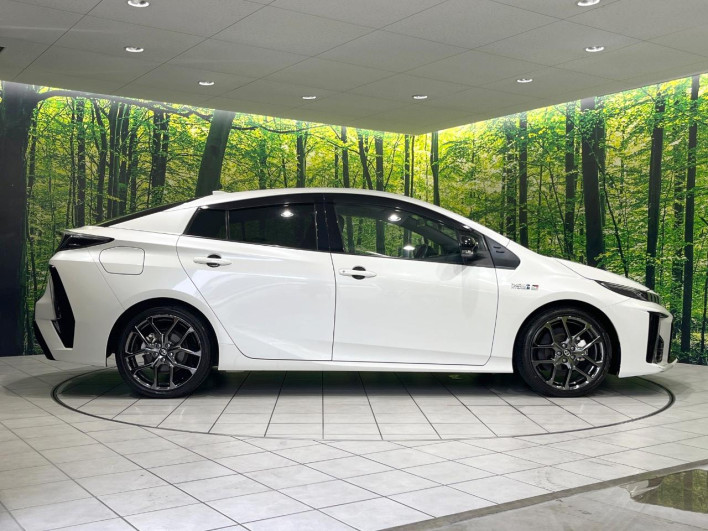 2018 Toyota Prius PHV DLA-ZVW52 (UW-6a3605c115266)[19]
