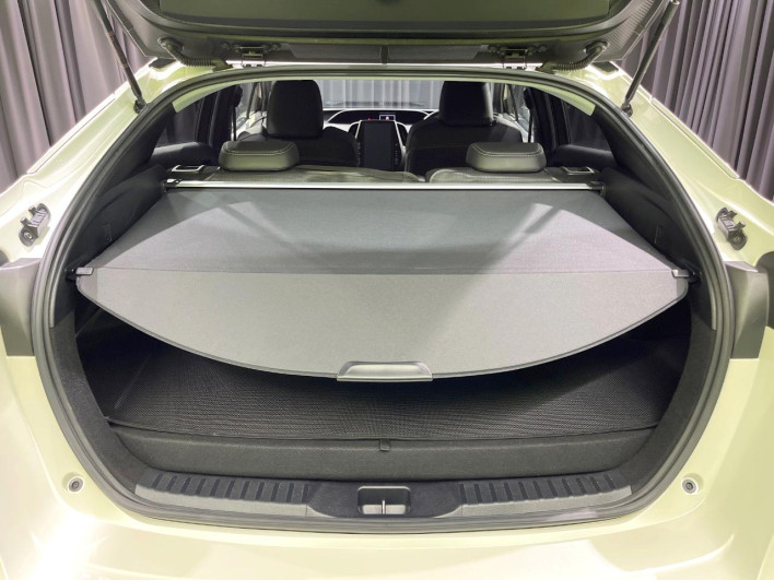 2018 Toyota Prius PHV DLA-ZVW52 (UW-6a3605c115266)[22]