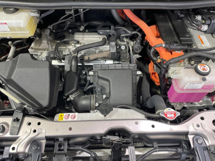2020 Toyota Noah 6AA-ZWR80G (UW-6a3605cbab859)[4]