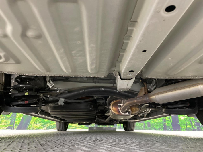 2020 Toyota Noah 6AA-ZWR80G (UW-6a3605cbab859)[26]