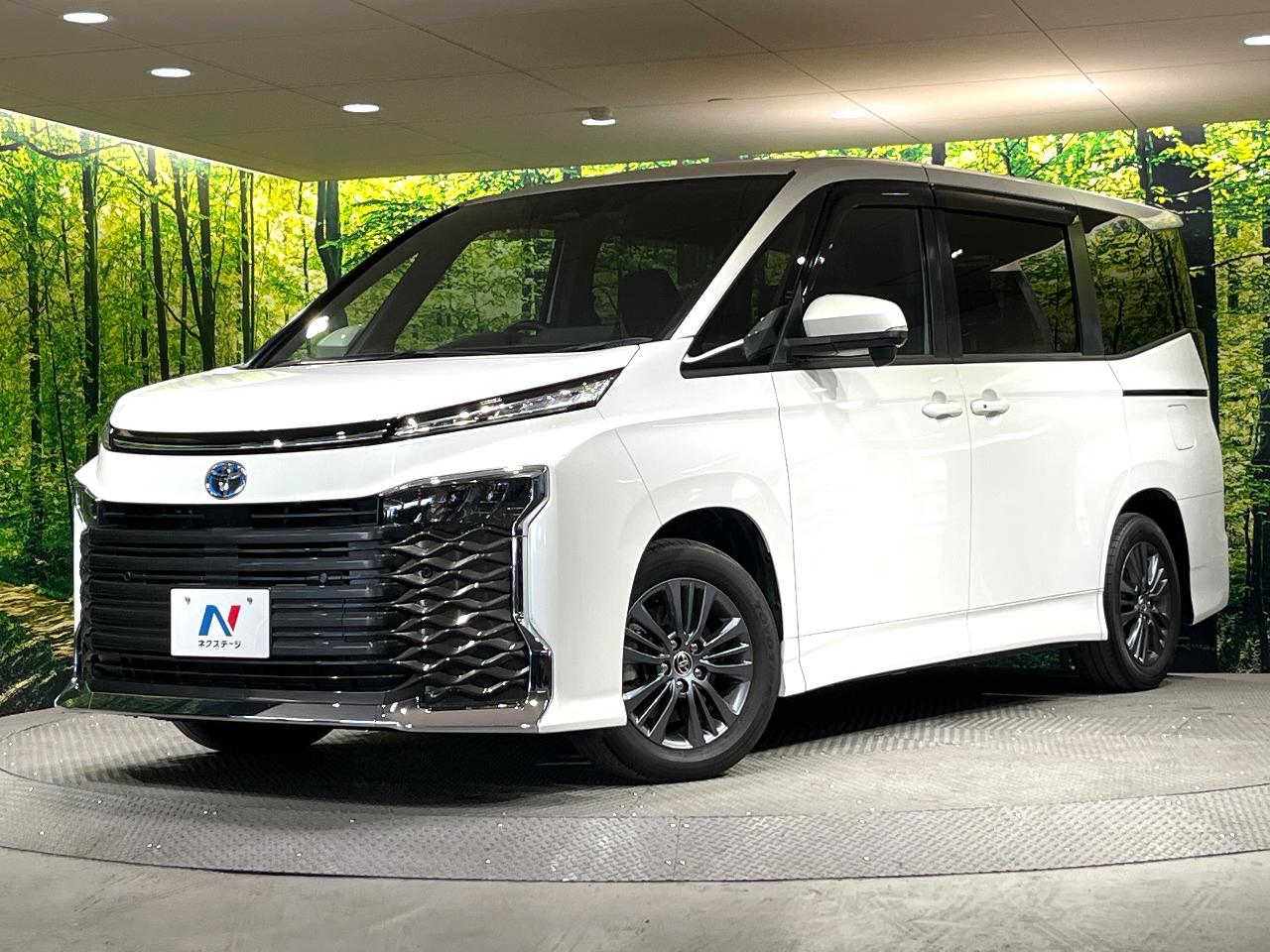 2023 Toyota Voxy 6AA-ZWR90W