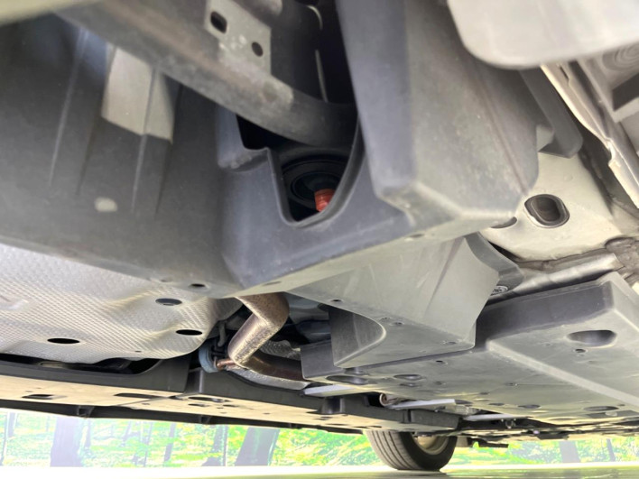 2017 Toyota C-HR DAA-ZYX10 (UW-6a3605d55a331)[27]