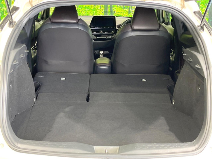 2017 Toyota C-HR DAA-ZYX10 (UW-6a3605d55a331)[29]