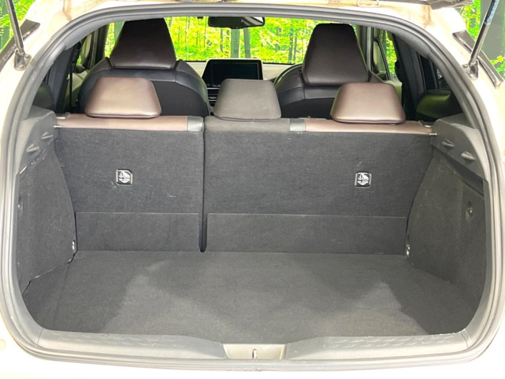 2017 Toyota C-HR DAA-ZYX10 (UW-6a3605d55a331)[28]