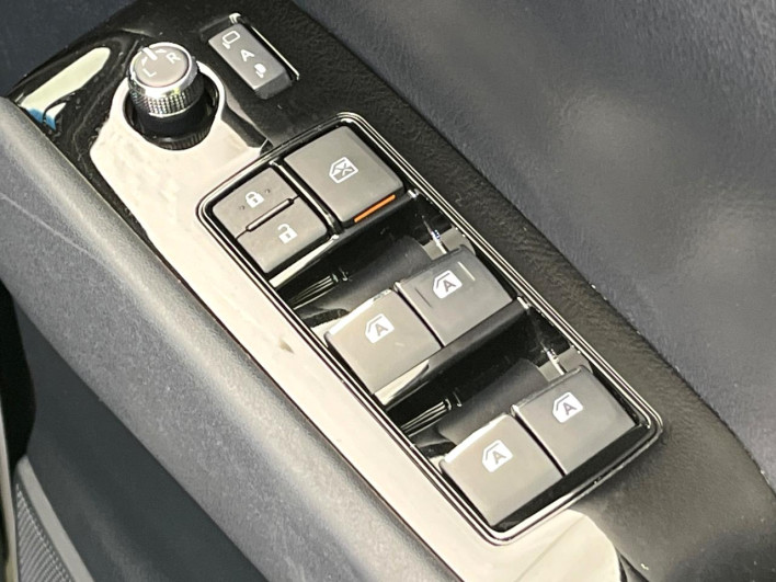 2017 Toyota Vellfire DBA-AGH30W (UW-6a3754d2894cd)[25]