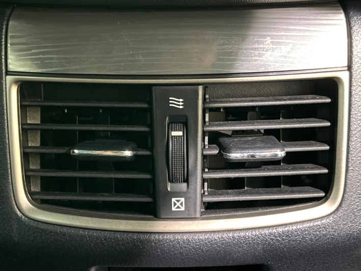 2014 Lexus GS DAA-AWL10 (UW-6a3754e6195a1)[24]