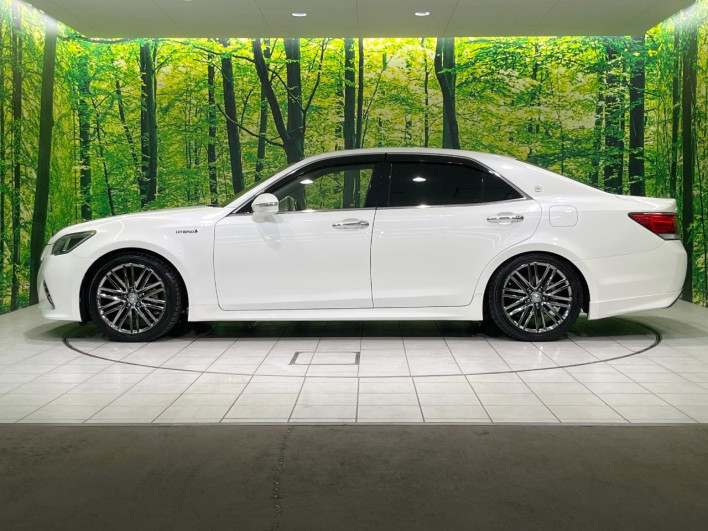 2017 Toyota Crown Hybrid DAA-AWS211 (UW-6a3754e7b502e)[12]