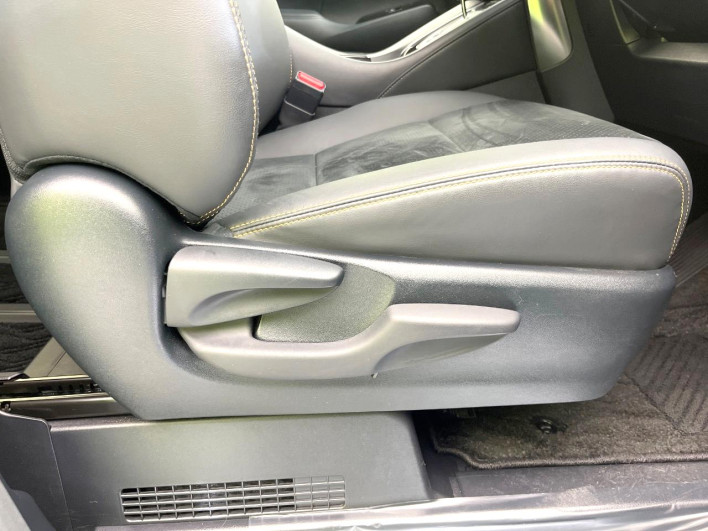 2020 Toyota Alphard Hybrid 6AA-AYH30W (UW-6a3754fb2e72a)[19]