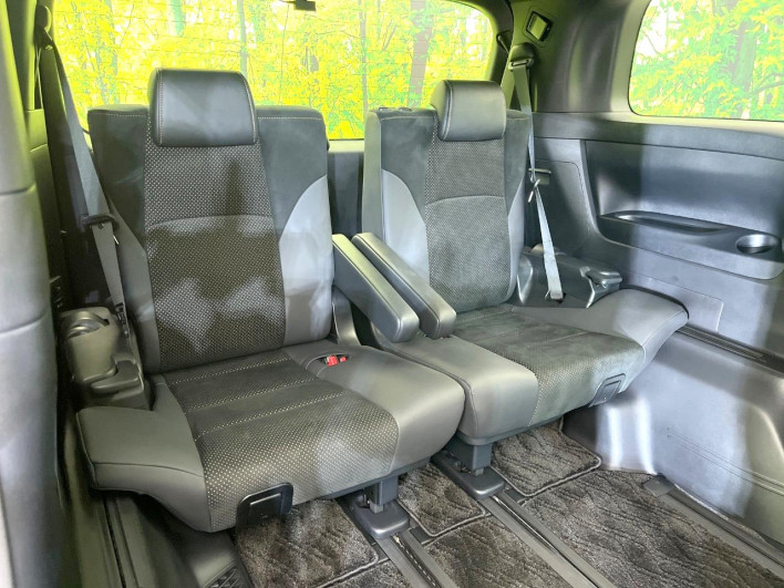 2020 Toyota Alphard Hybrid 6AA-AYH30W (UW-6a3754fb2e72a)[15]