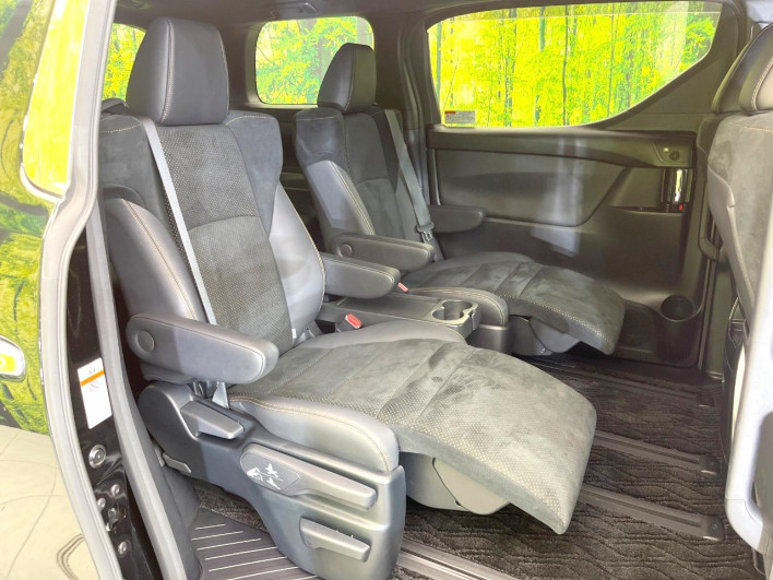 2020 Toyota Alphard Hybrid 6AA-AYH30W (UW-6a3754fb2e72a)[14]