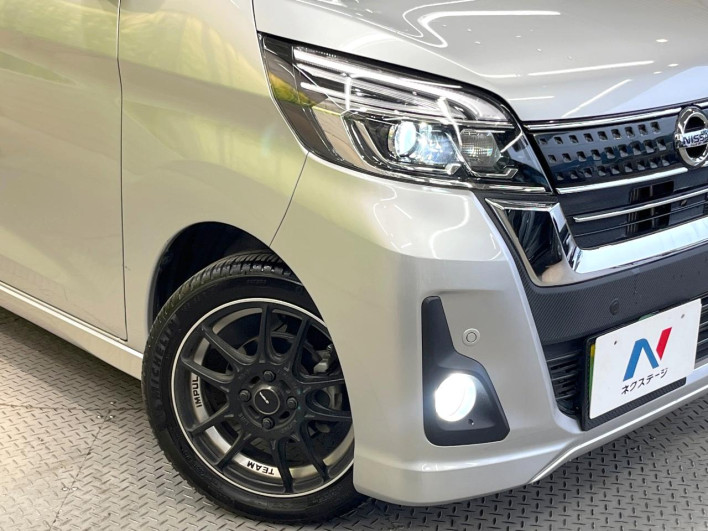 2018 Nissan DAYZ ROOX DBA-B21A (UW-6a375505e2985)[17]