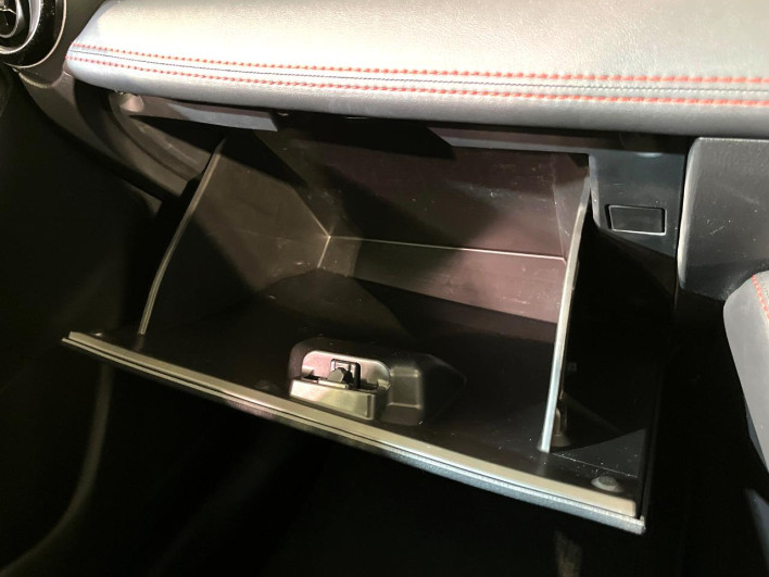 2015 Mazda Demio LDA-DJ5FS (UW-6a37552b3c2a4)[19]
