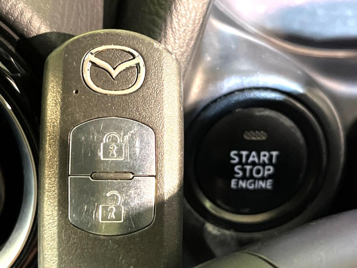 2015 Mazda Demio LDA-DJ5FS (UW-6a37552b3c2a4)[12]