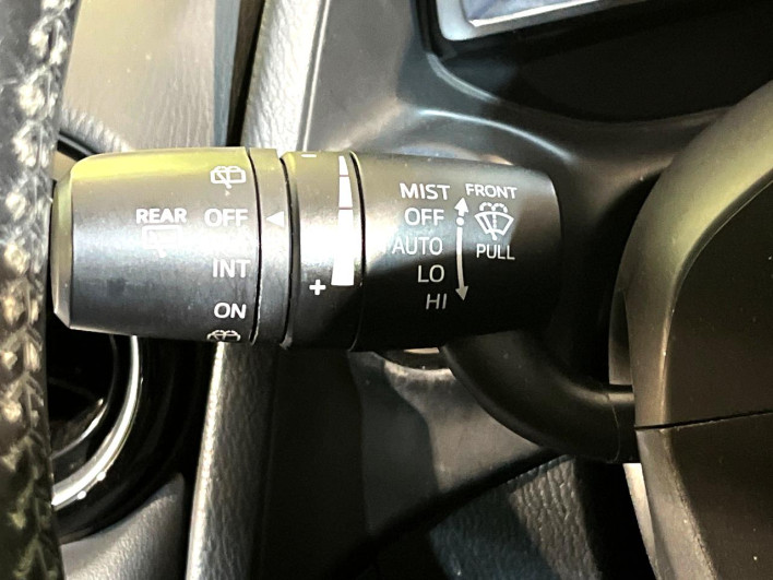 2015 Mazda Demio LDA-DJ5FS (UW-6a37552b3c2a4)[28]