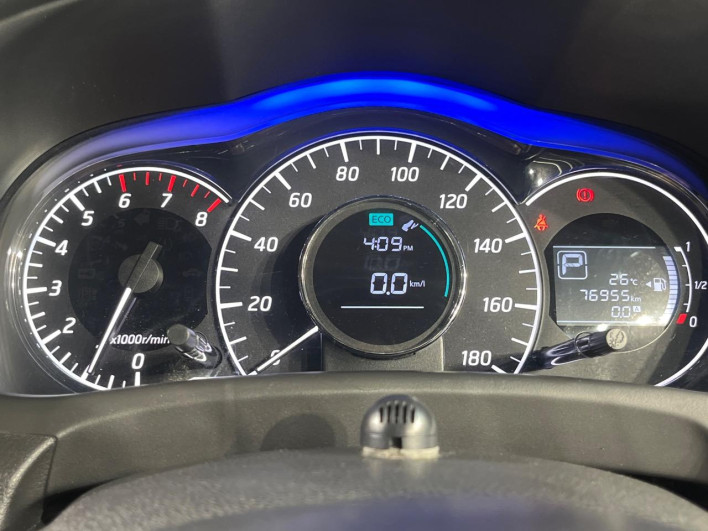 2014 Nissan Note DBA-E12 (UW-6a3755317602d)[10]