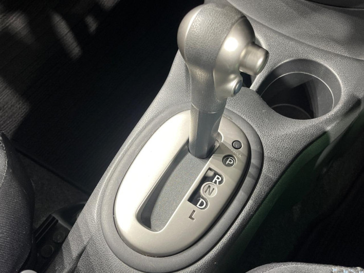 2014 Nissan Note DBA-E12 (UW-6a3755317602d)[18]