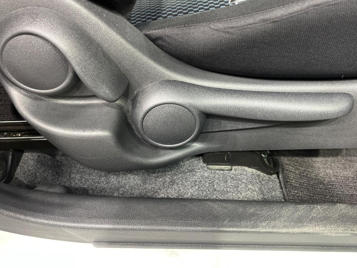 2014 Nissan Note DBA-E12 (UW-6a3755317602d)[25]
