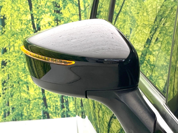 2019 Nissan Note DBA-E12 (UW-6a375533768fd)[26]