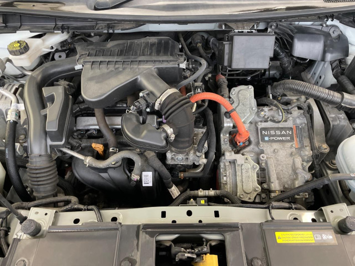 2021 Nissan Note 6AA-E13 (UW-6a375534acda9)[4]
