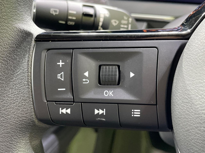 2022 Nissan Note 6AA-E13 (UW-6a3755369454c)[18]