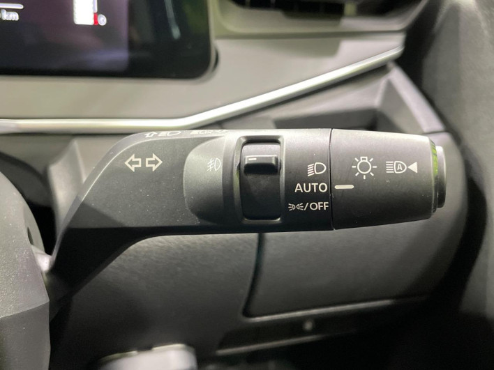 2022 Nissan Note 6AA-E13 (UW-6a3755369454c)[29]