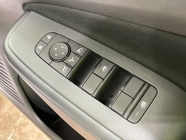 2022 Nissan Note 6AA-E13 (UW-6a3755369454c)[13]