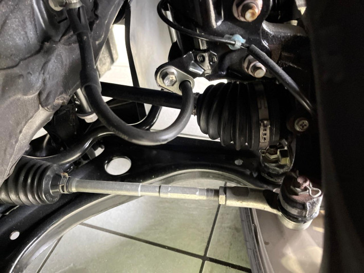 2017 Suzuki Ignis DAA-FF21S (UW-6a37553d92b80)[26]