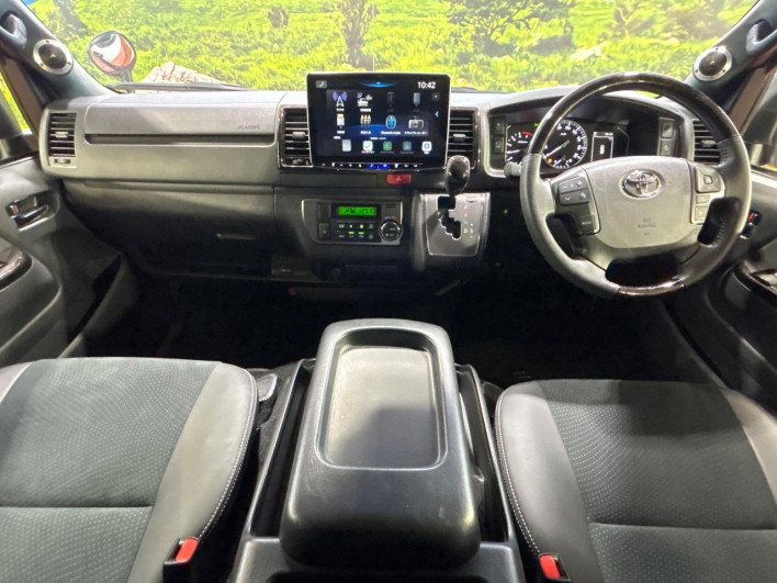 2022 Toyota Hiace Van 3DF-GDH206V (UW-6a3755459c201)[28]