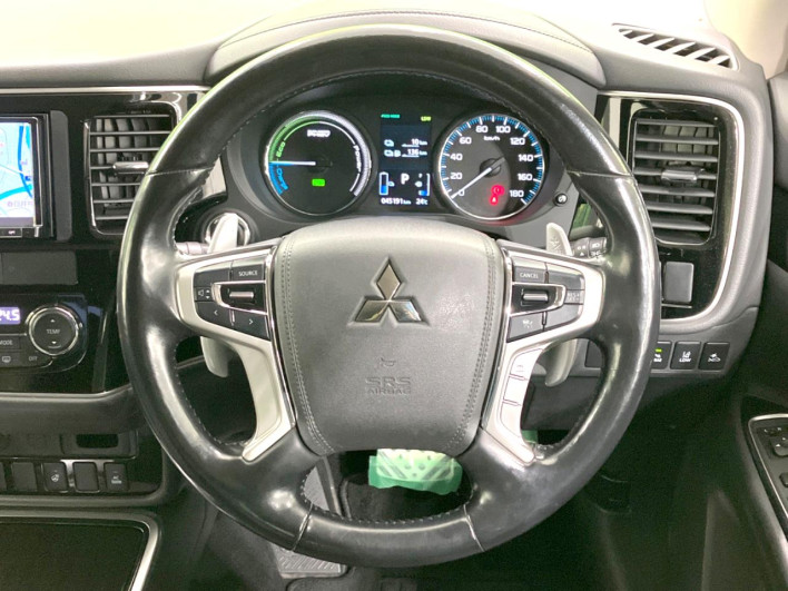 2018 Mitsubishi OUTLANDER PHEV DLA-GG2W (UW-6a3755535f1da)[14]