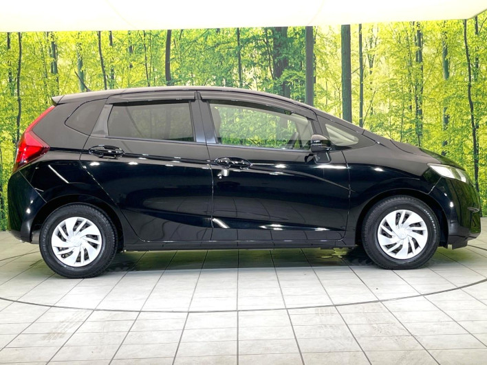 2014 Honda Fit DBA-GK3 (UW-6a37555478207)[22]
