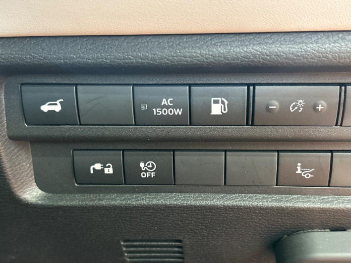 2022 Mitsubishi OUTLANDER PHEV 5LA-GN0W (UW-6a37555633c3c)[6]